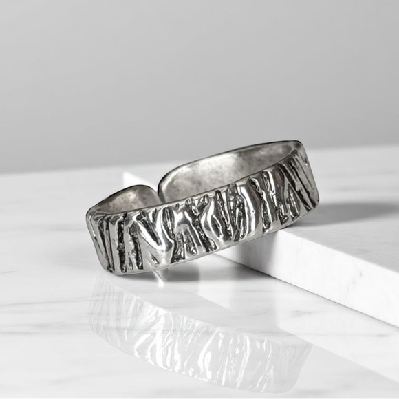 5 For $25💫Trendy Modish Silver Ring - Picture 1 of 6